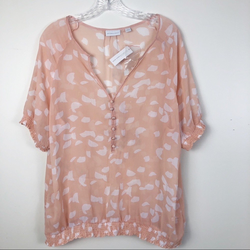 N Y & Co Floral Top With Elastic Waist & Sleeves